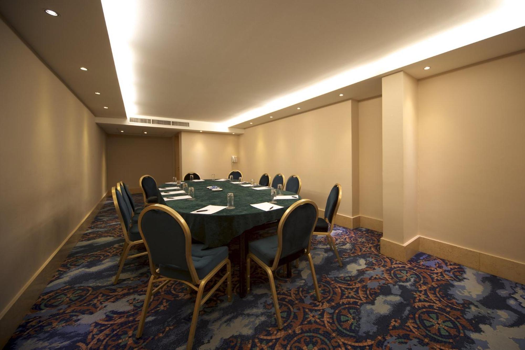 Hotel Voco Malta By Ihg San Ġiljan