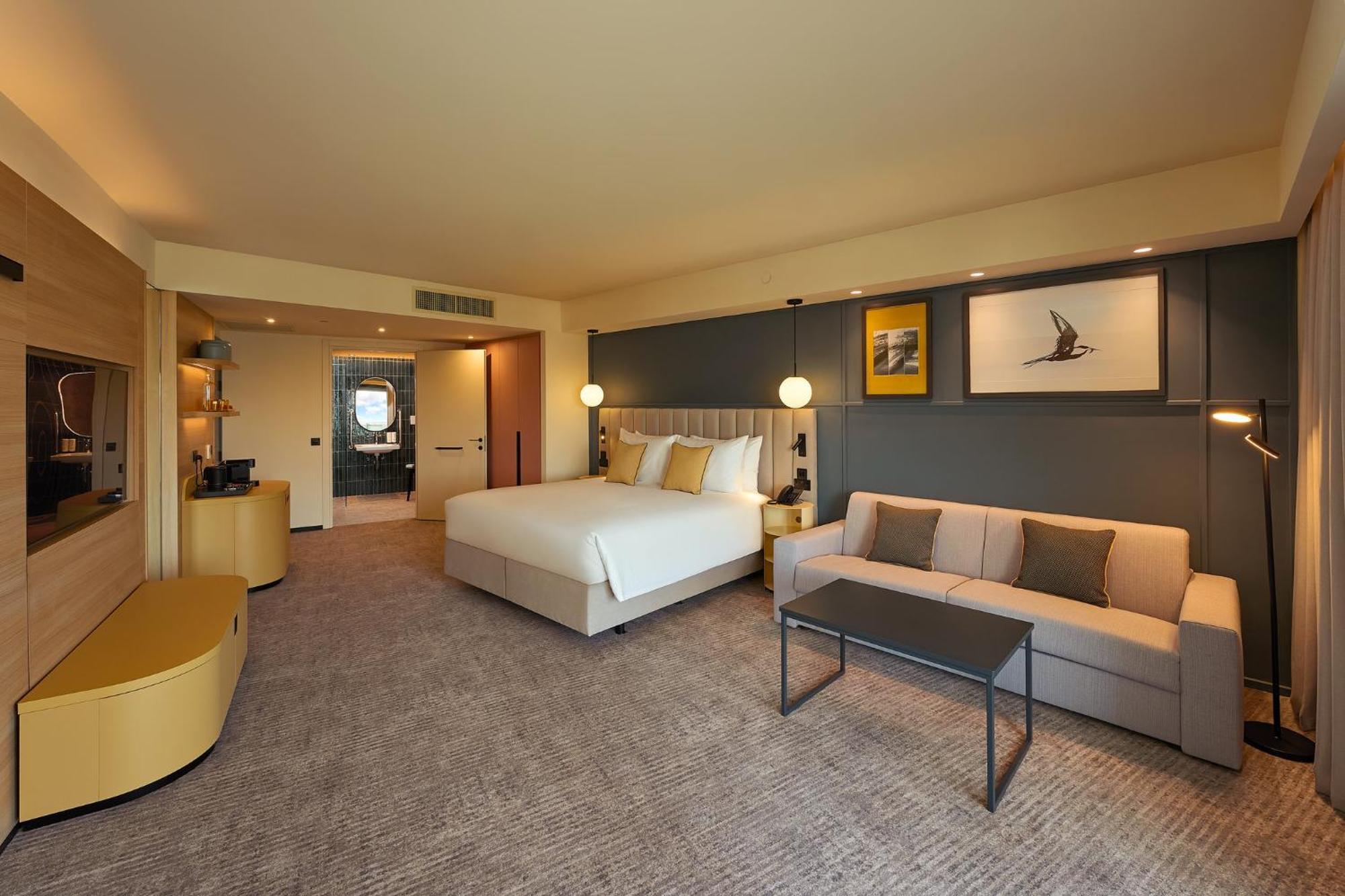 Voco Malta By Ihg Hotel San Ġiljan