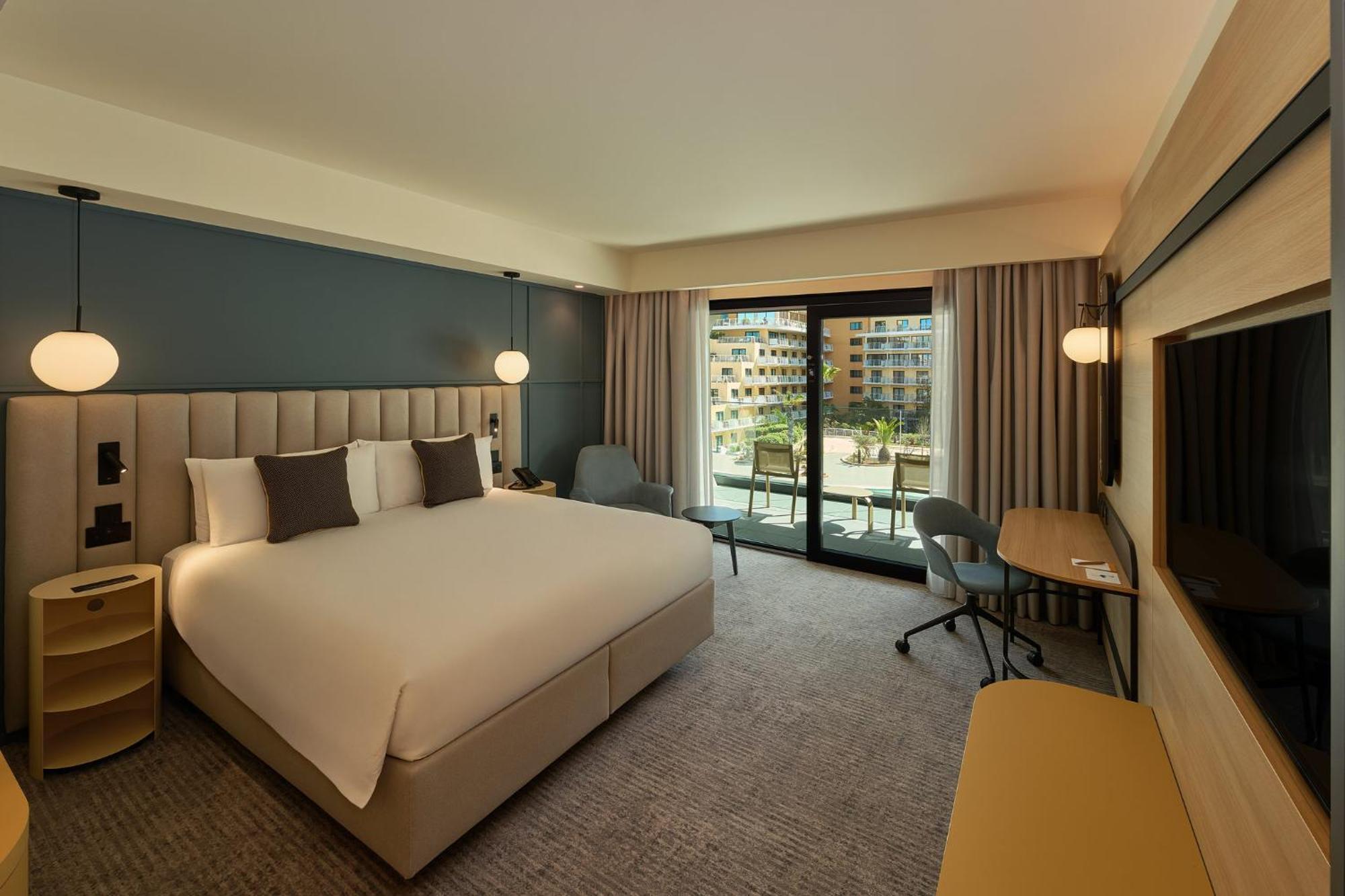 Hotel Voco Malta By Ihg San Ġiljan